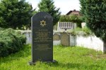 Pomnik na cmentarzu żydowskim w Kętach