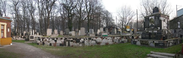 panoramiczny widok cmentarza żydowskiego w Krakowie