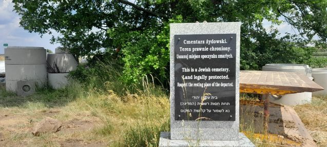 Cmentarz żydowski w Krobi Jewish Cemetery in Krobia