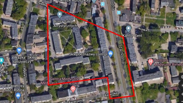 Przybliżony zarys granic starego cmentarza żydowskiego w Łodzi na współczesnej mapie satelitarnej