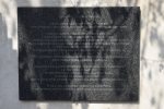Tablica pamiątkowa na cmentarzu żydowskim w Pile