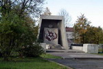 pomnik upamiętniający zamordowanych Żydów płockich - foto: Robert Lipowski