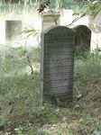 nagrobki na cmentarzu żydowskim w Szlichtyngowej
