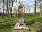 Pomnik na cmentarzu ydowskim w Zawichocie